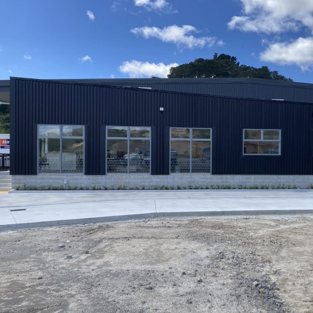 commercial contractors tauriko
